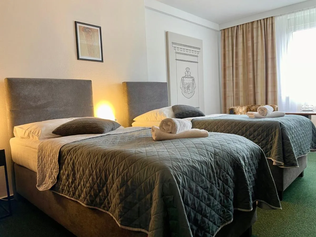 A-Austerlitz Hotel — 6
