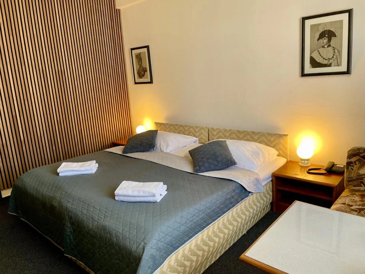 A-Austerlitz Hotel — 4