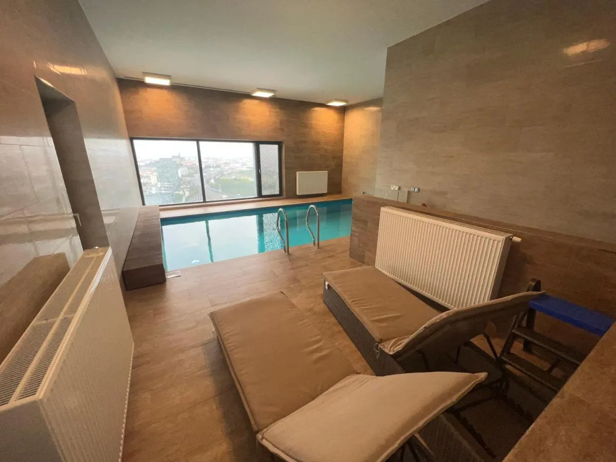 AZ Tower Apartment — 4