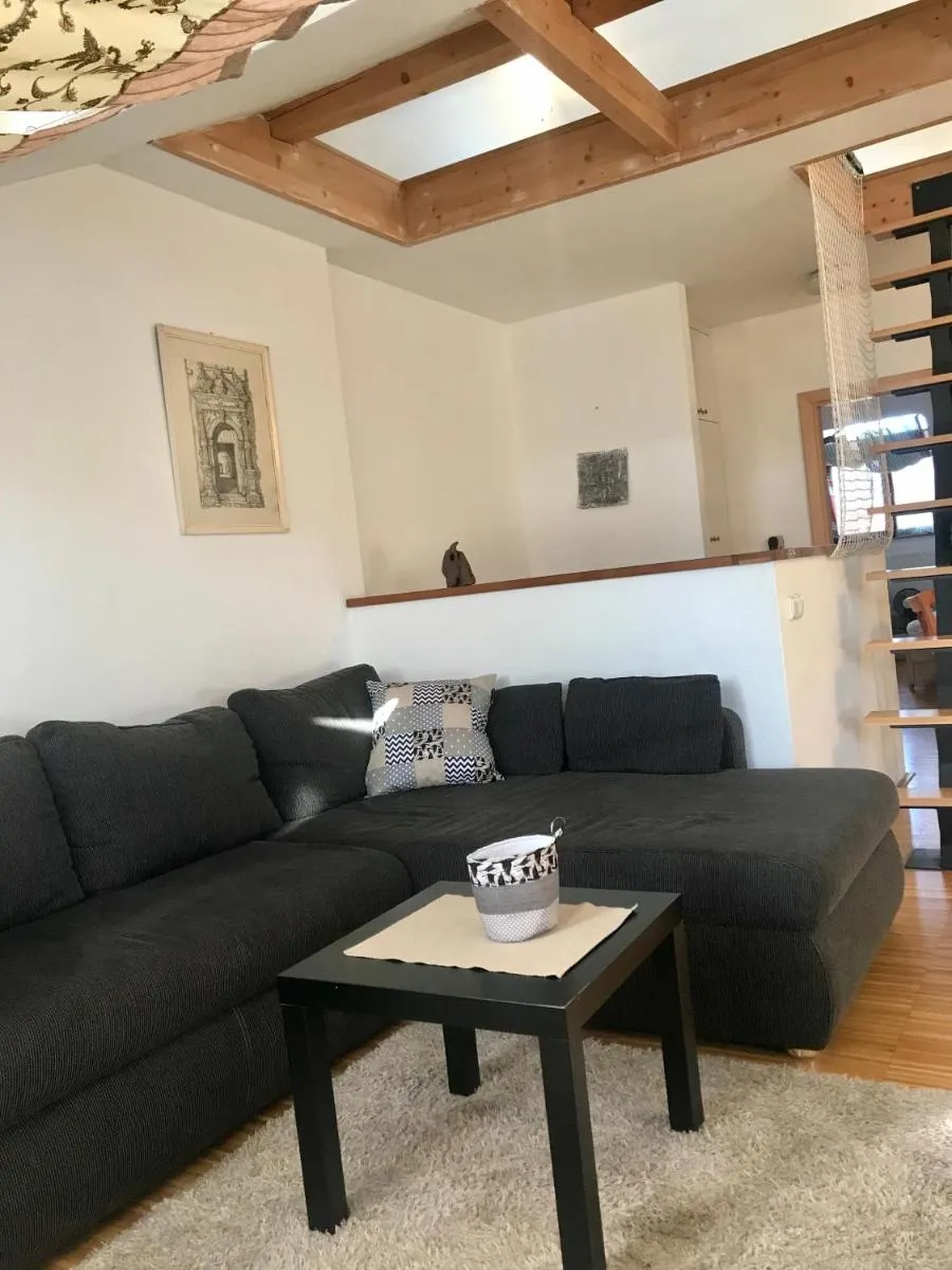 Apartmán Slovinská 28 — 6
