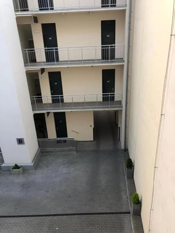 Apartments near the center with privat parking — 4