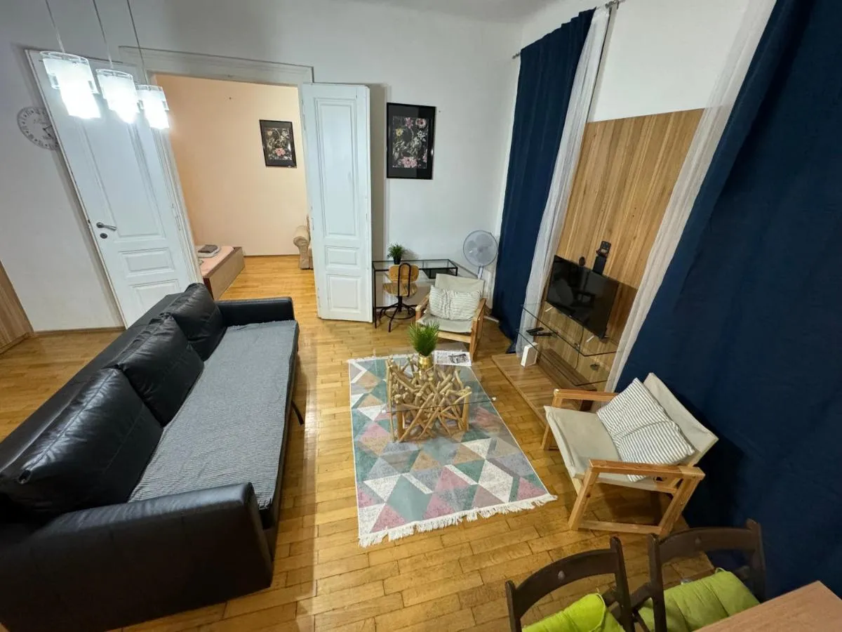 Apartment with parking in the Center – 500m from Hlavní nádraží — 3
