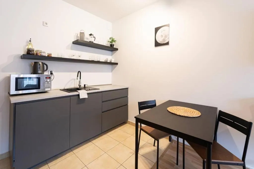 Astronaut Studio – Brno Centrum — 2