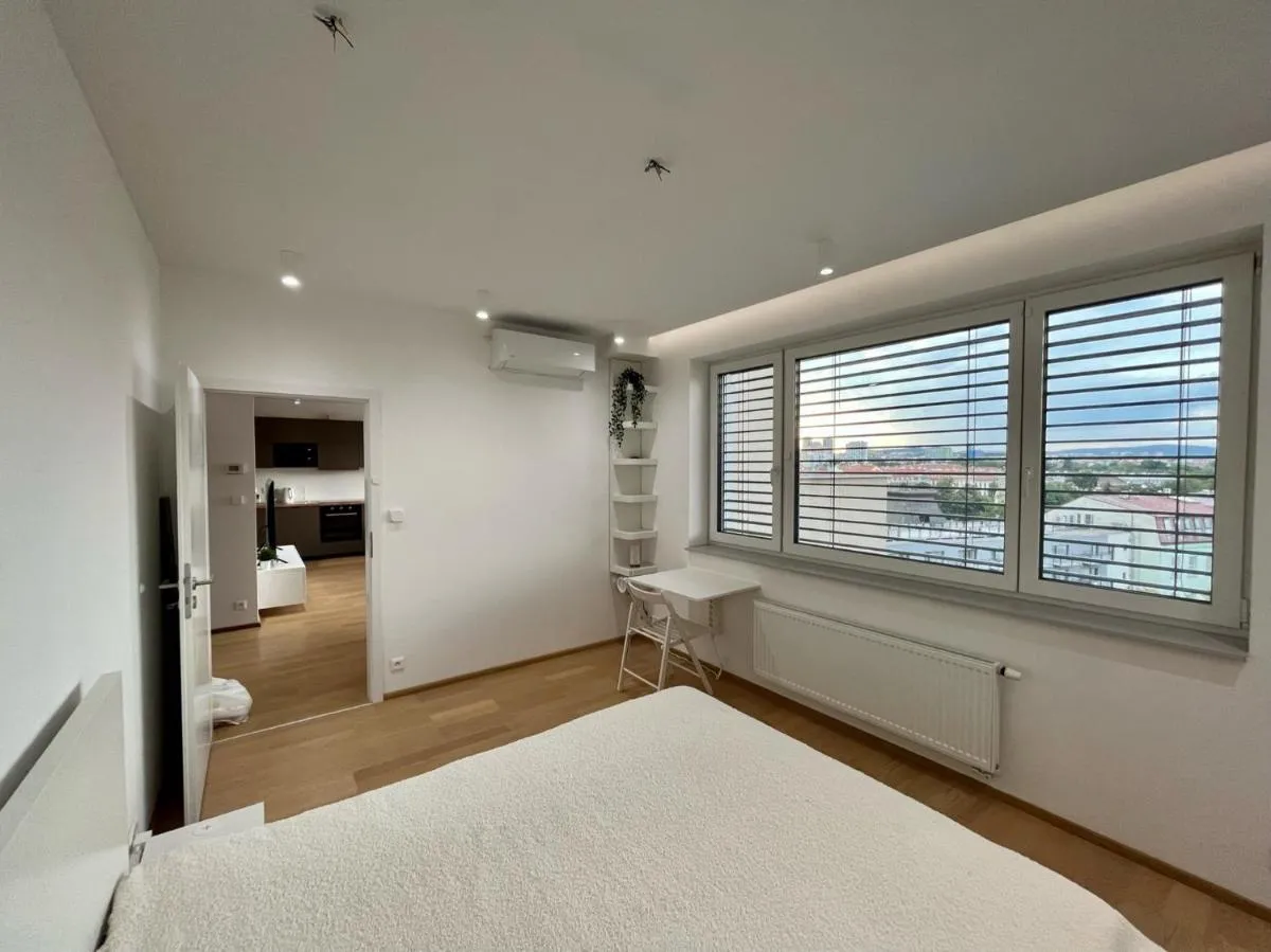 Brno City Center Apartment with parking and a big terrace — 7