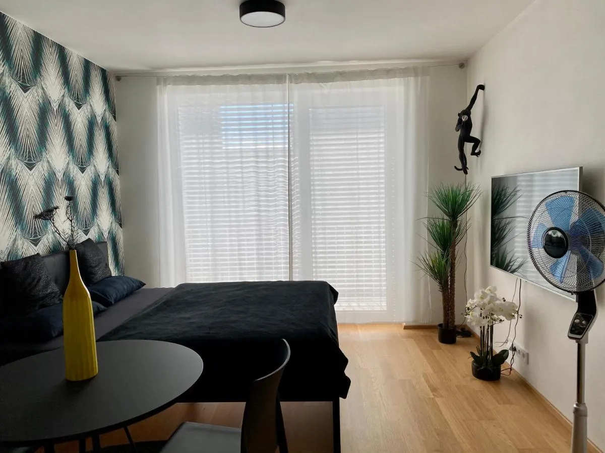 Business Apartments — 6