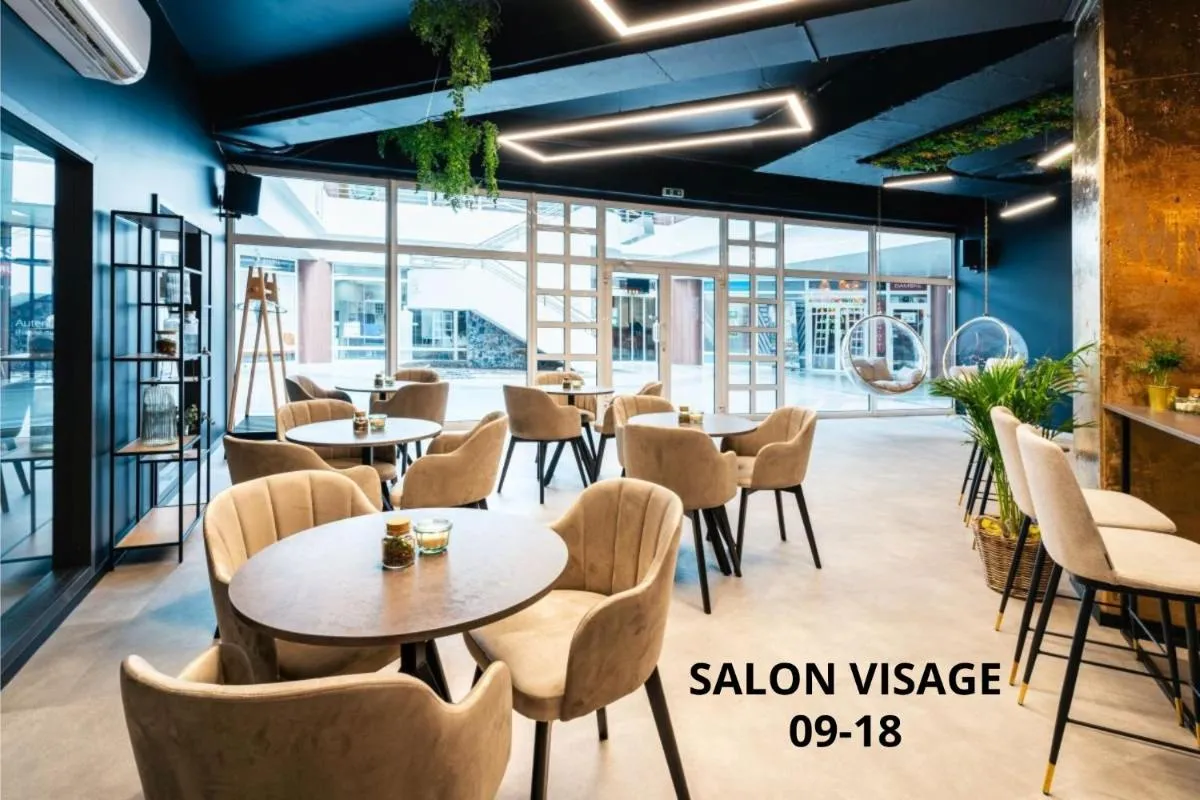 Cosmopolitan Bobycentrum – Czech Leading Hotels — 4