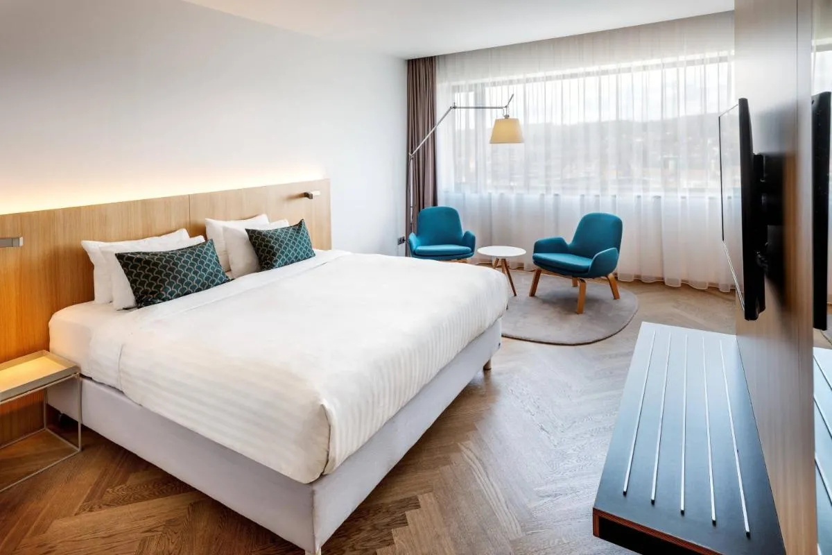 Courtyard by Marriott Brno — 7