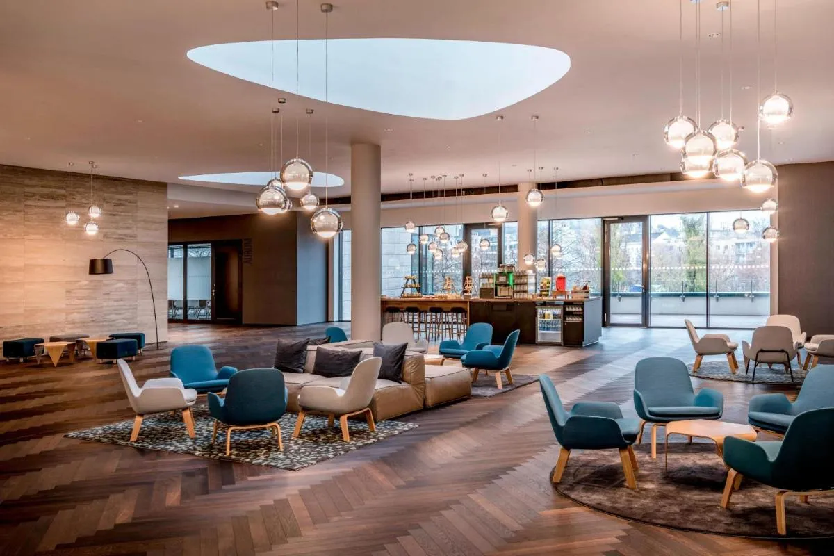 Courtyard by Marriott Brno — 4