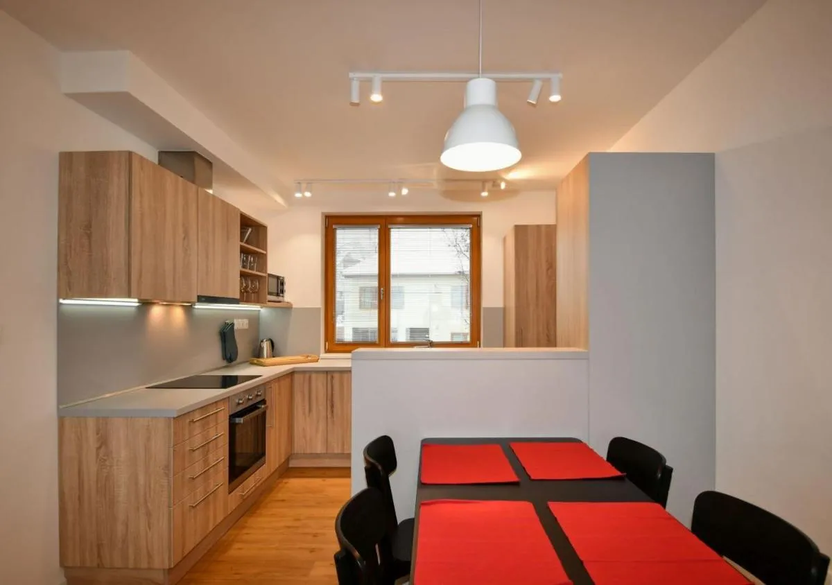 EFI Residence Holzova 28 — 3
