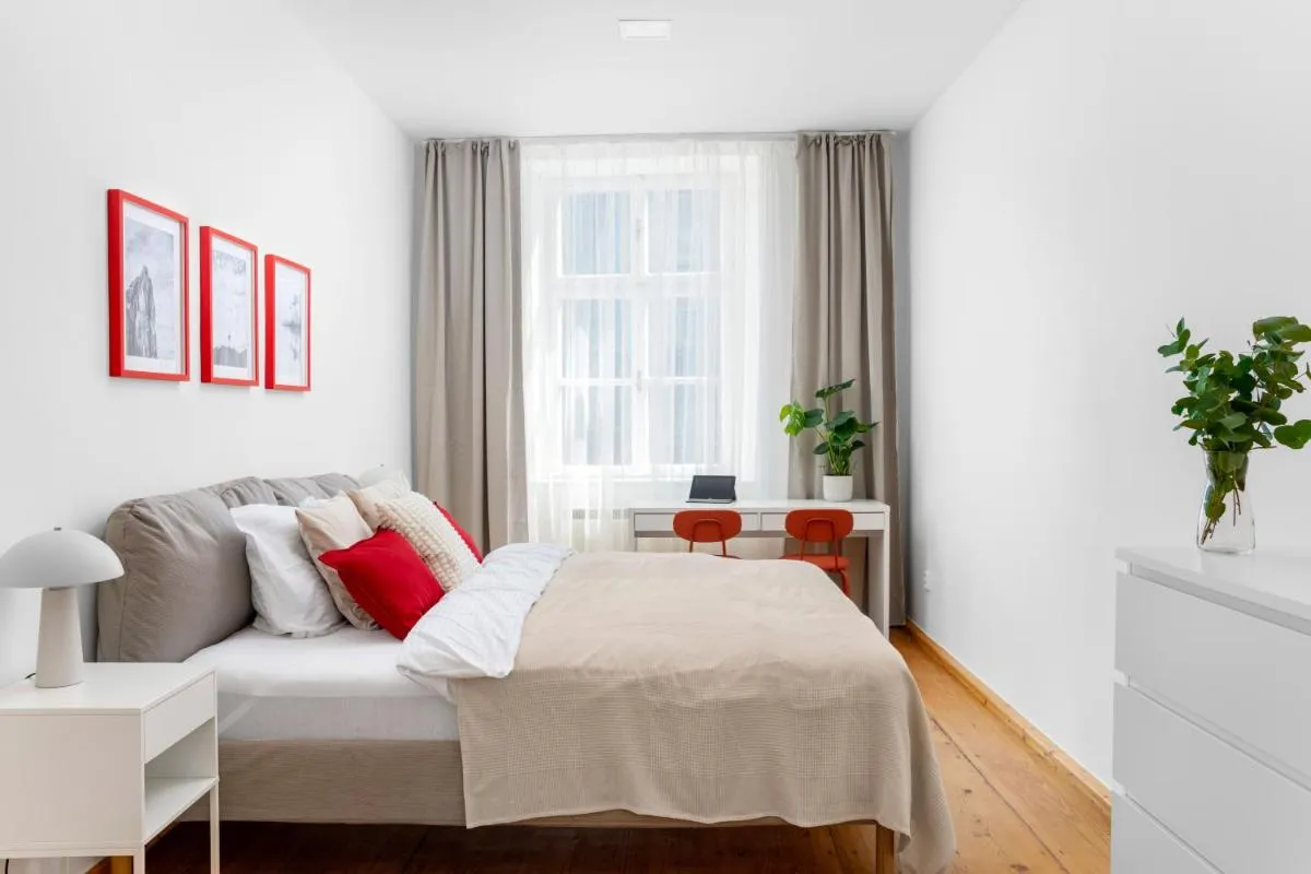 Enjoy Downtown Boutique Apartments #12 by Goodnite cz — 3