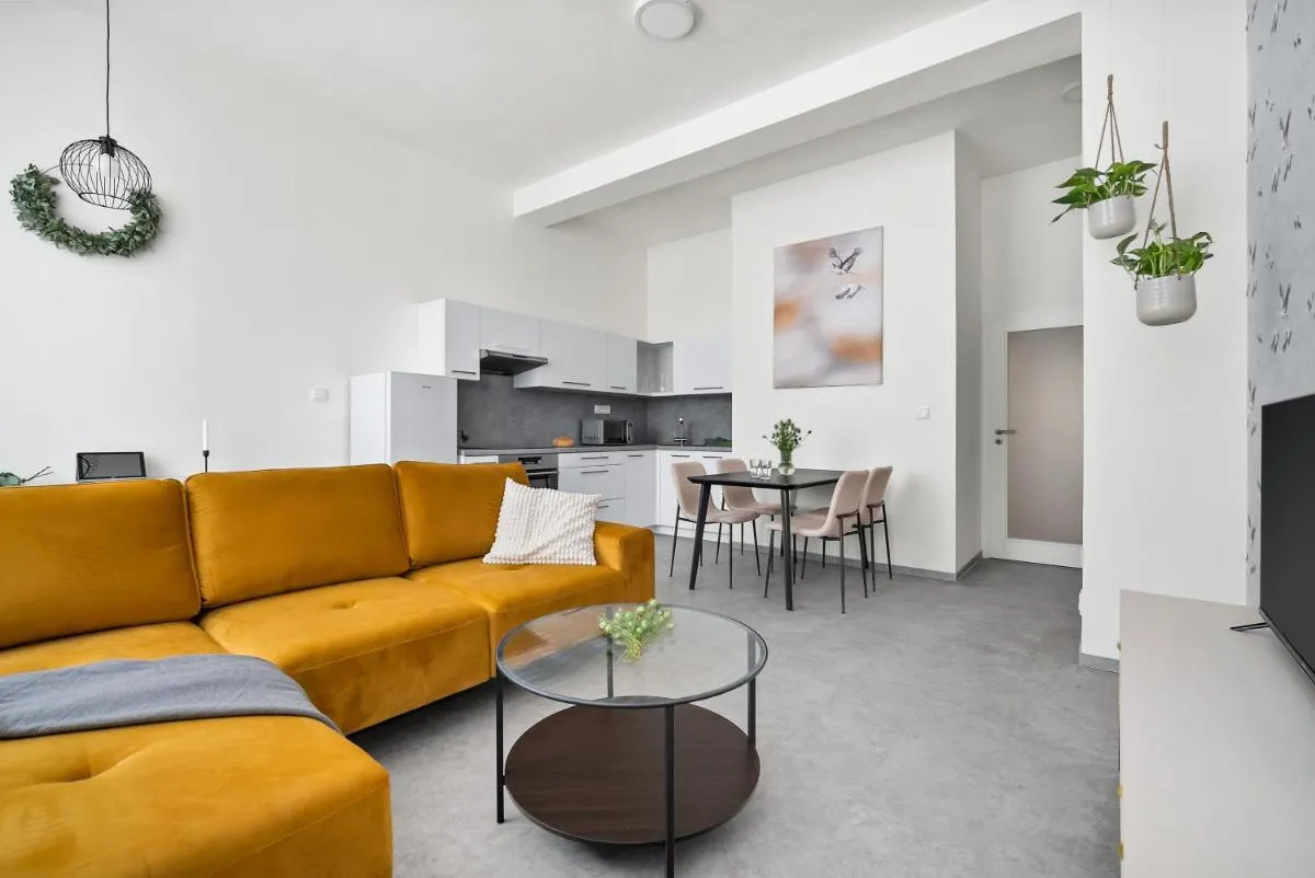 Enjoy Downtown Boutique Apartments #13 by Goodnite cz — 4