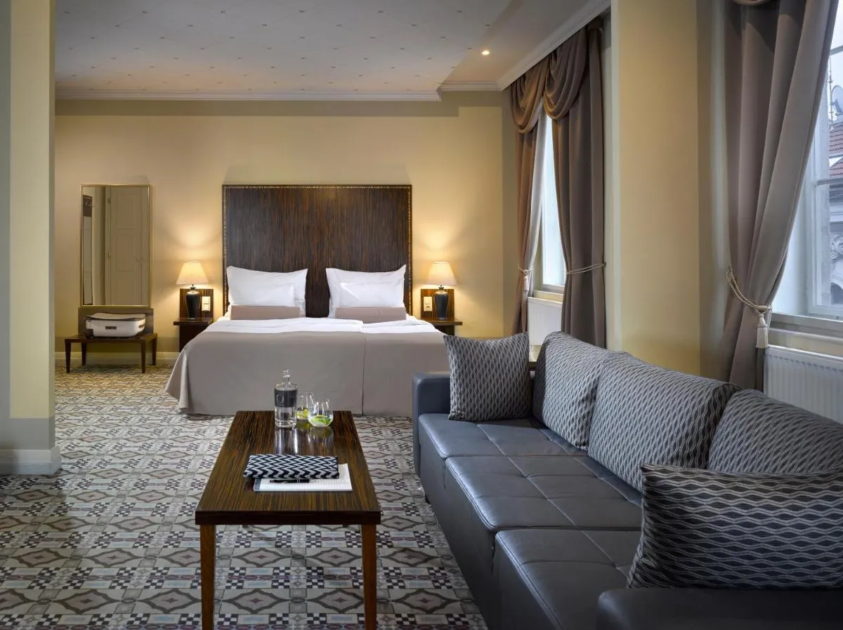 Grandezza Hotel Luxury Palace — 2