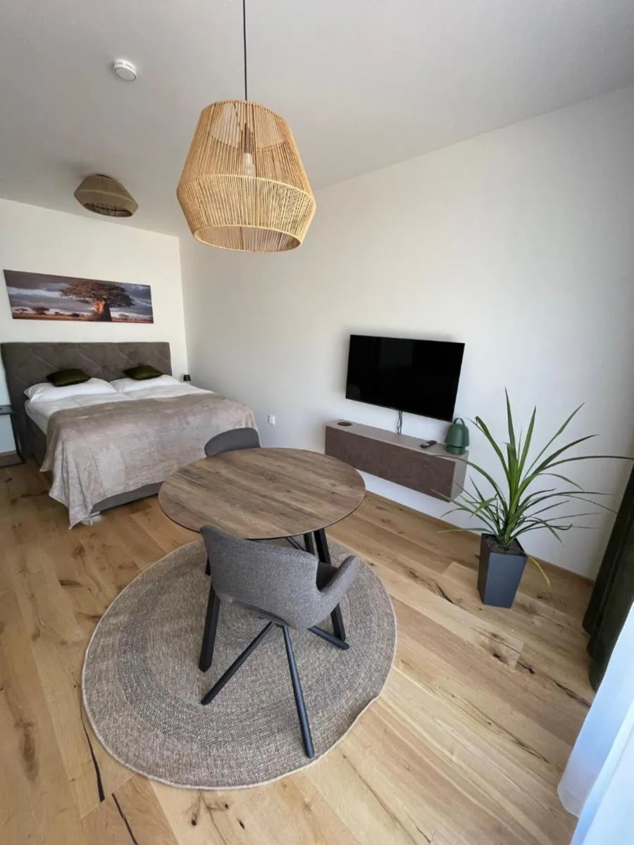 H52 Apartments — 3