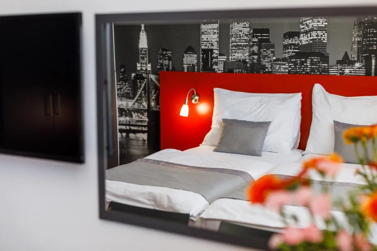 Hotel Vista — 2