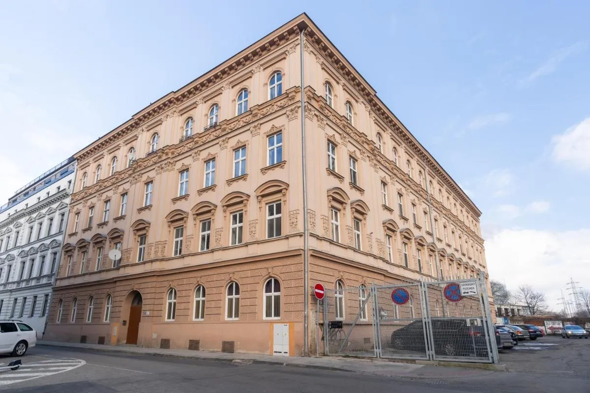 Internesto Brno Station — 7
