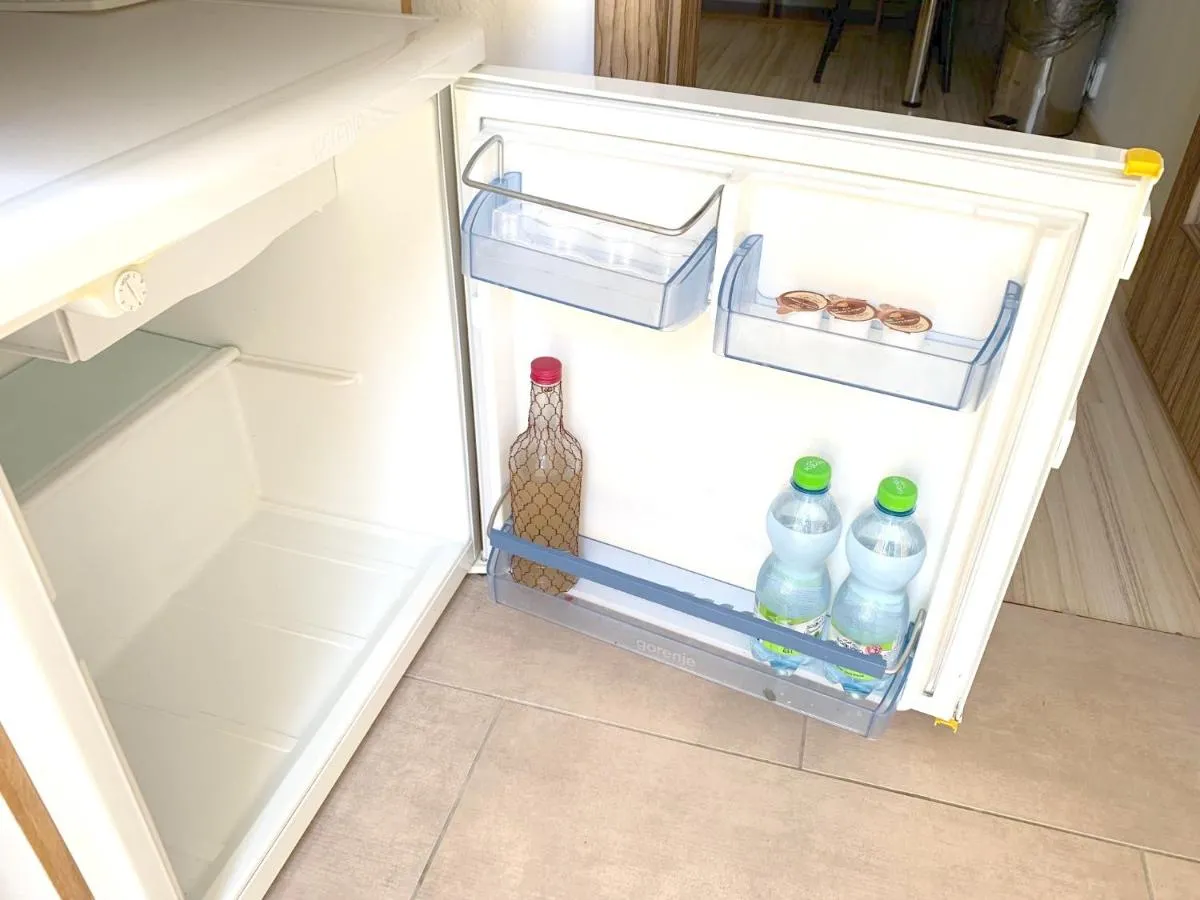 Krásný apartmán u lesa, trolejbus do centra a BVV, parkování zdarma — 2