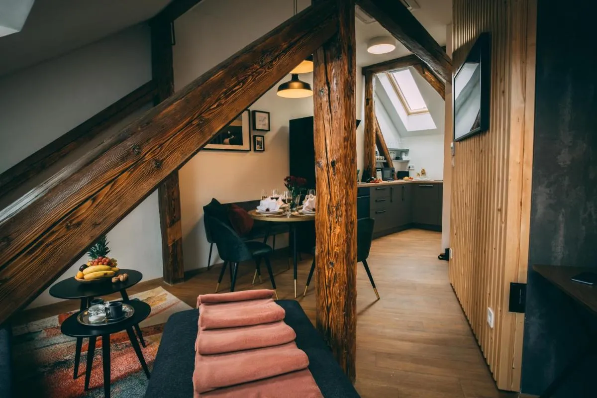Luxury Oasis, Sauna, AC and Free Parking — 6