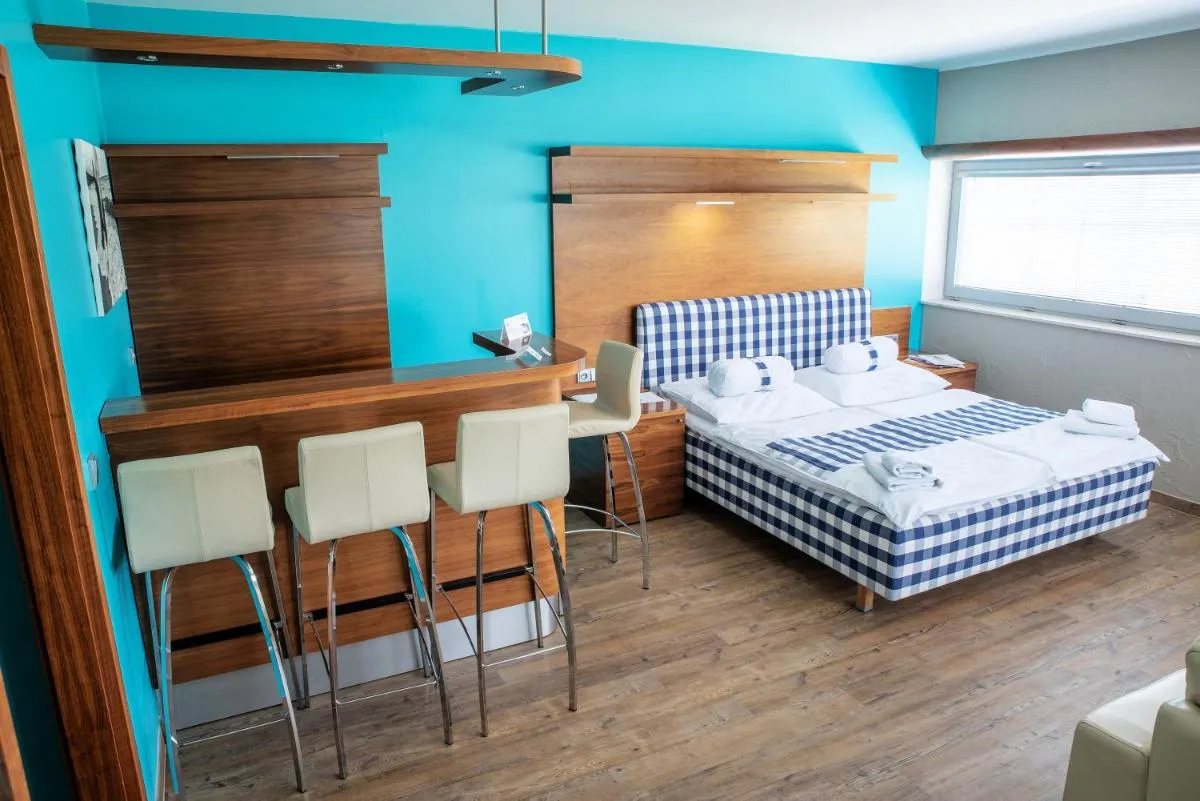 Restaurant & Design Hotel Noem Arch — 4