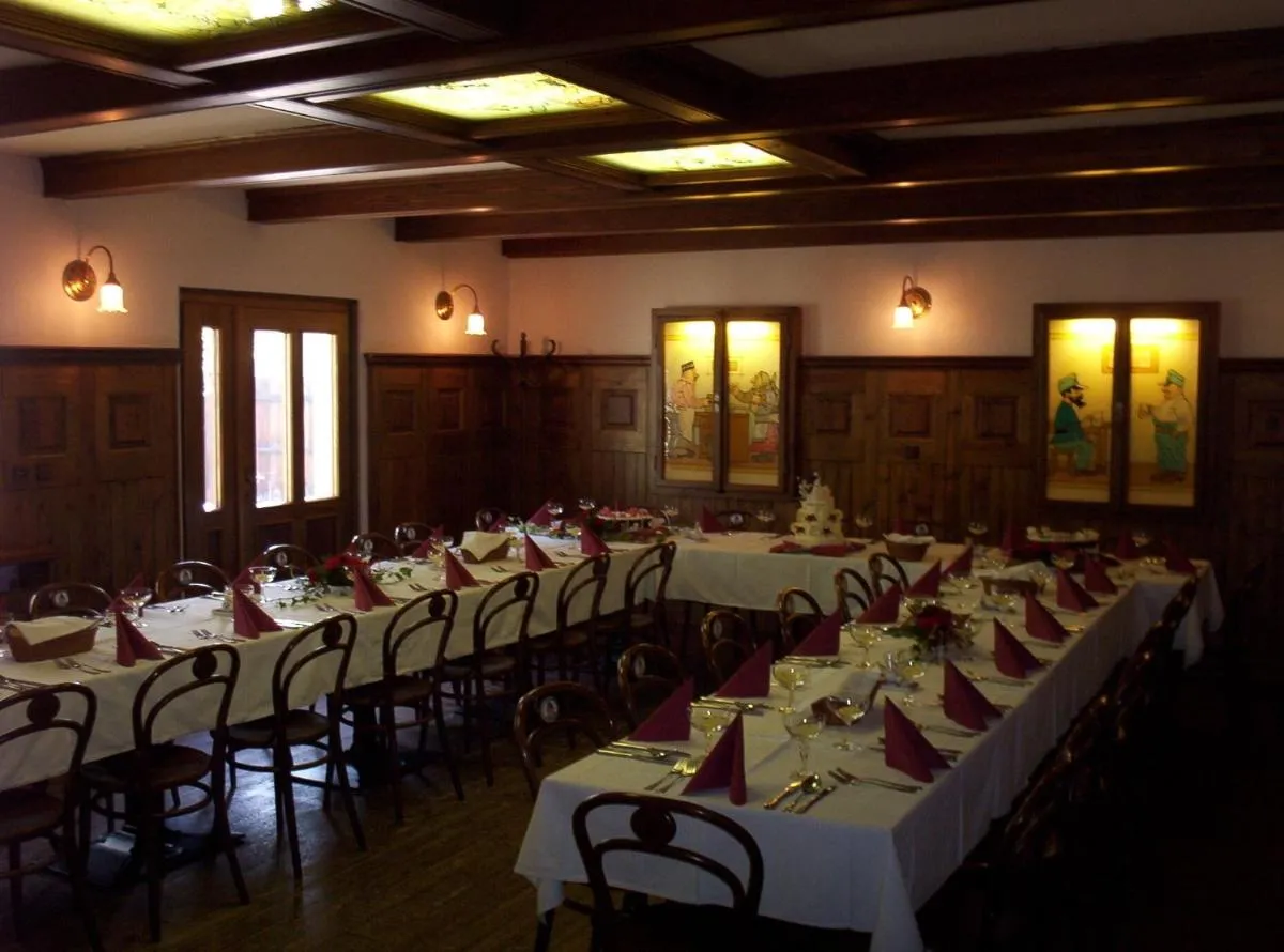 Restaurant Švejk a Pension Brno — 2