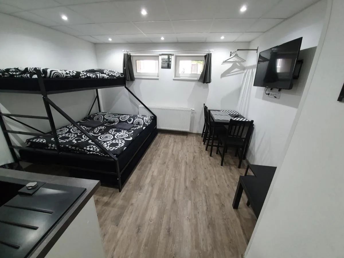 Small Apartments Denisa Business — 3