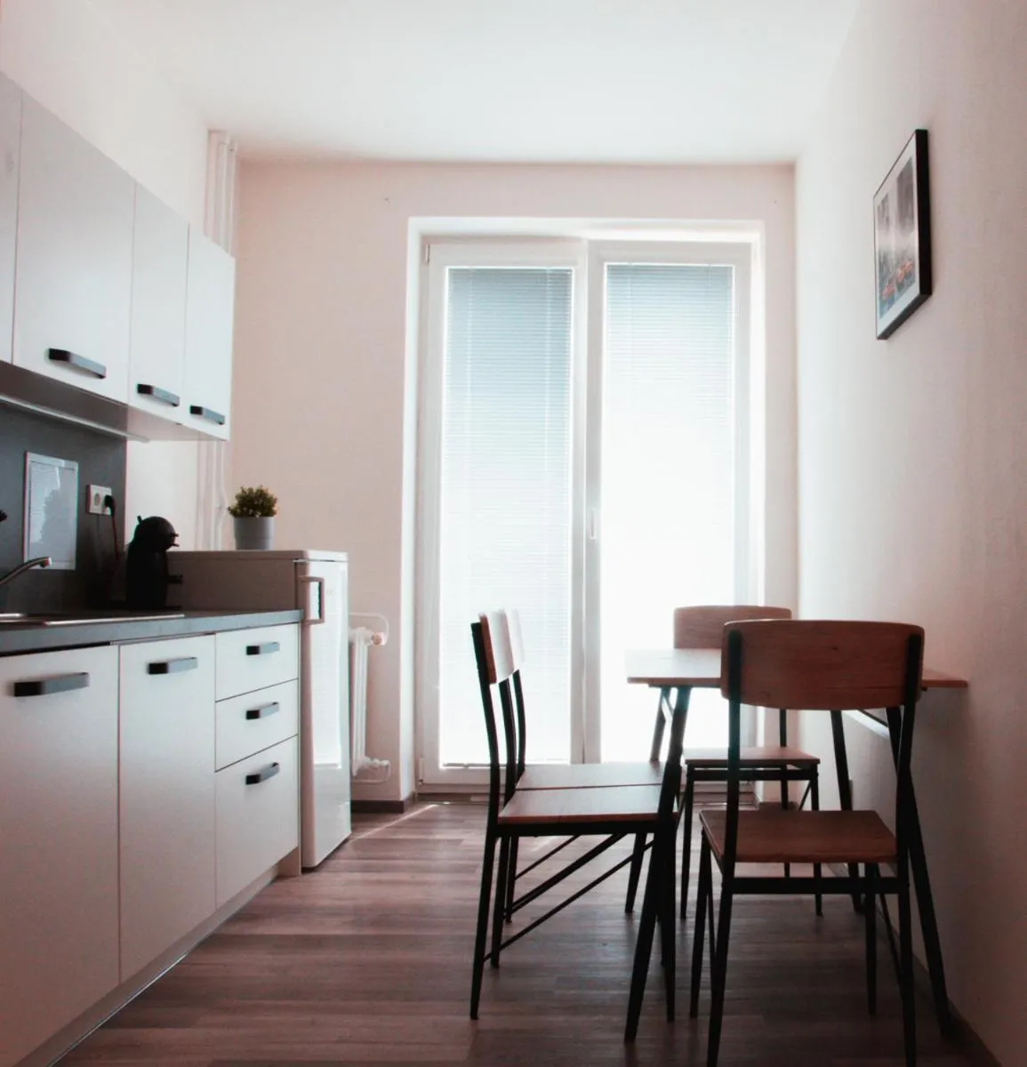 ZAROHEM 2 bedrooms APARTMENT in center with balcony — 4