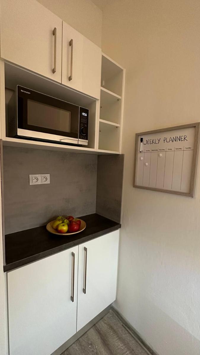 Apartmán s balkonem u parku & 15 minut do centra — 7