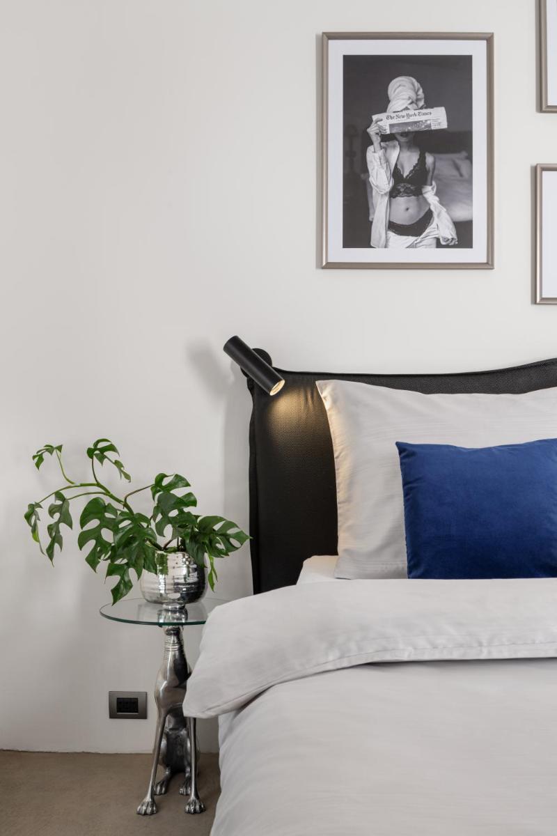 Coco Chanel Boutique Apartment by Goodnite cz — 4
