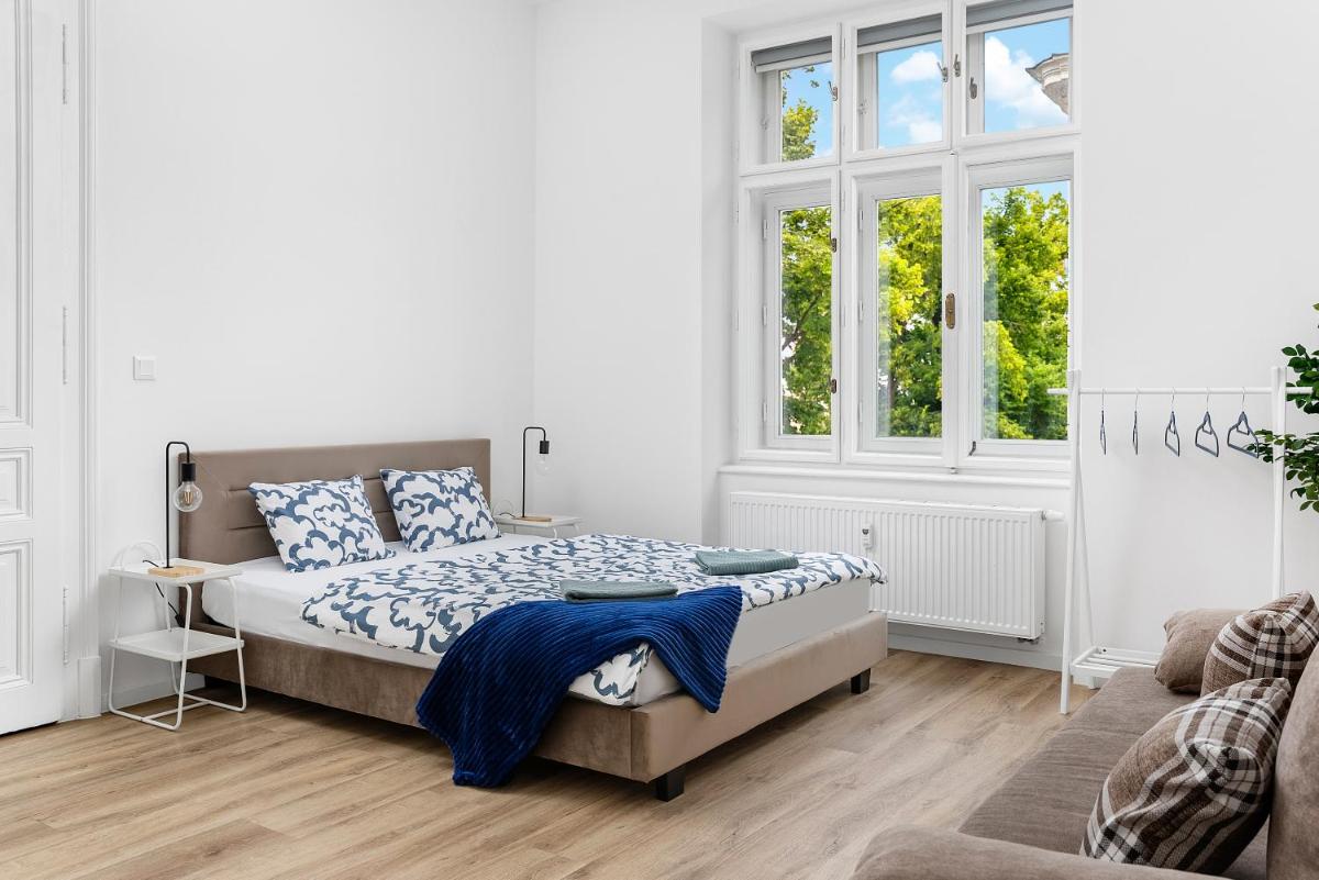 HideOut Apartments — 7
