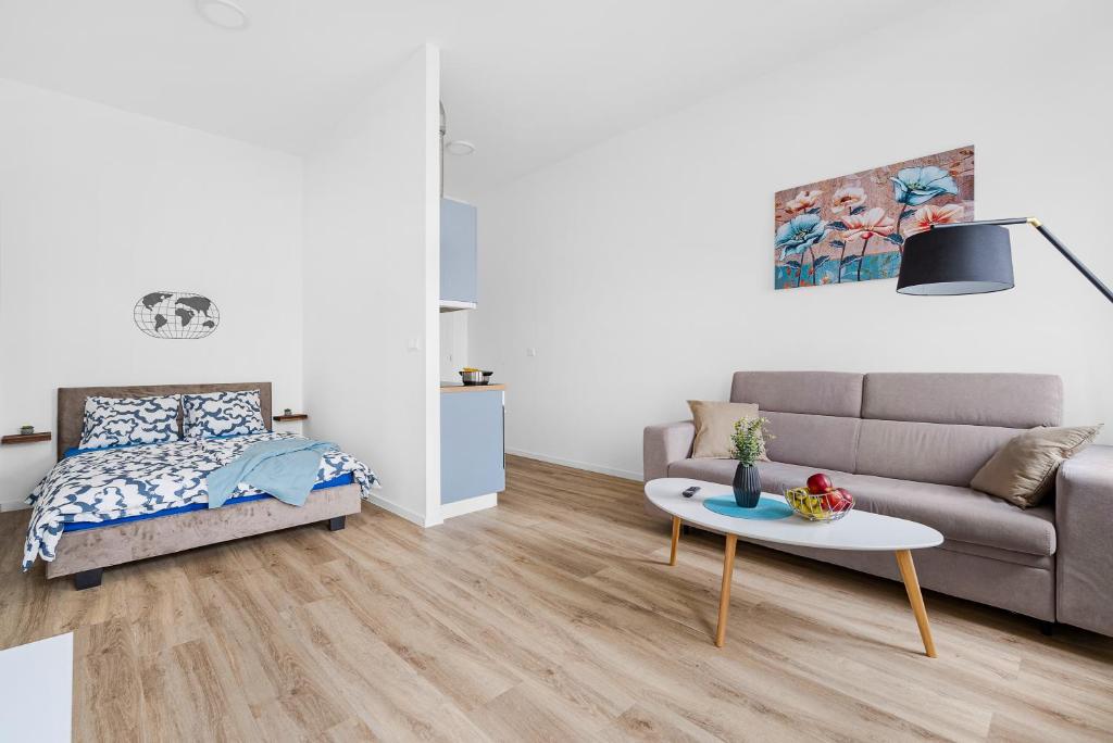 HideOut Apartments