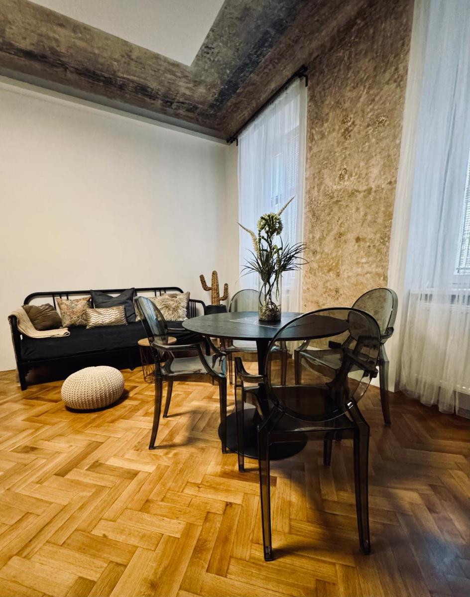 Iconic Apartment Mila Grohova, Brno Centre — 5