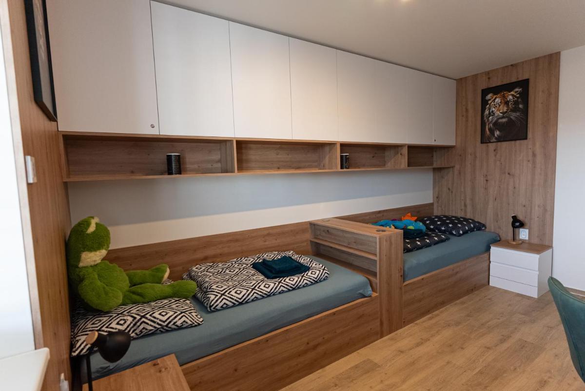 Luxury space with free parking & Air condition — 7