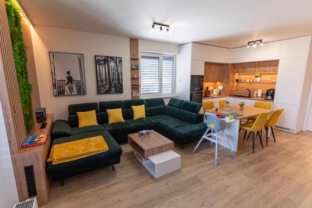 Luxury space with free parking & Air condition — 3