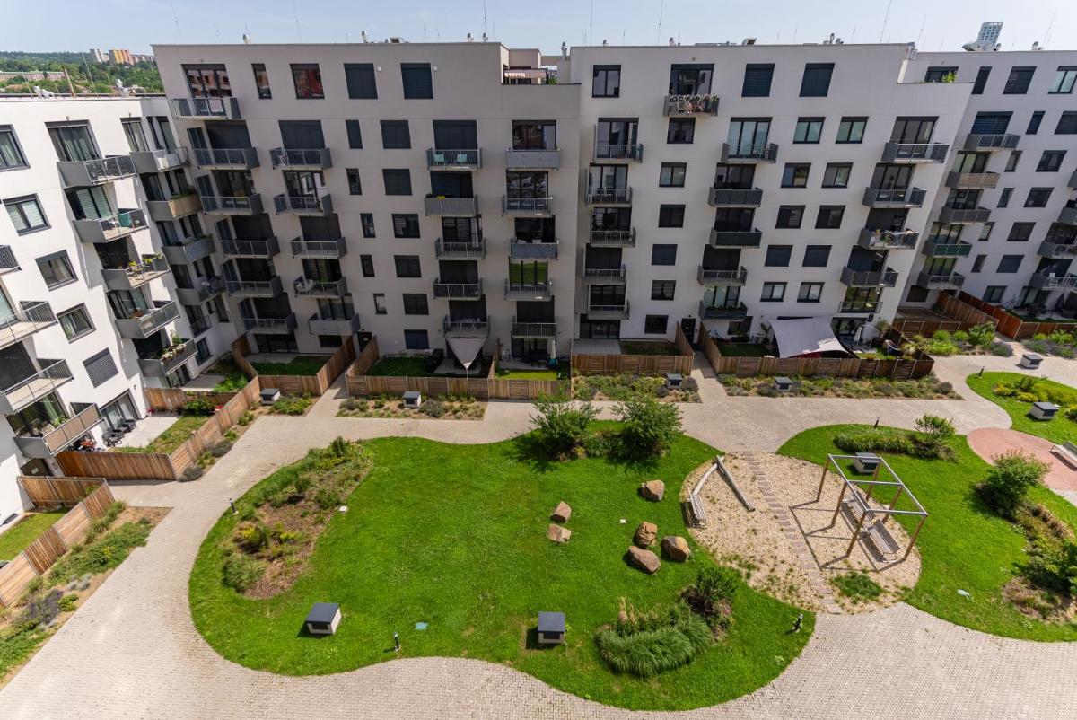 Luxury space with free parking & Air condition — 6