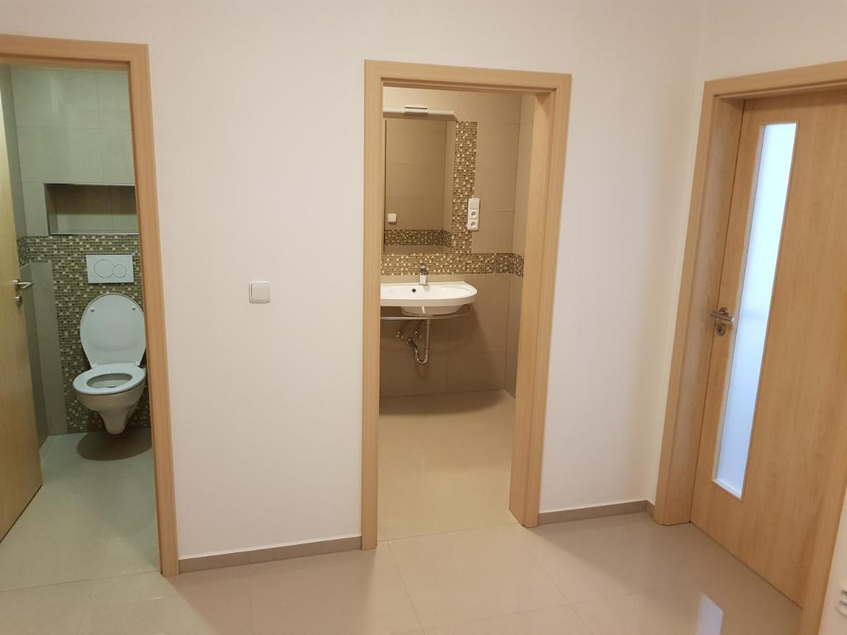 NEWLY BUILT APARTMENT 4 WITH BALCONY NEAR CENTER — 7