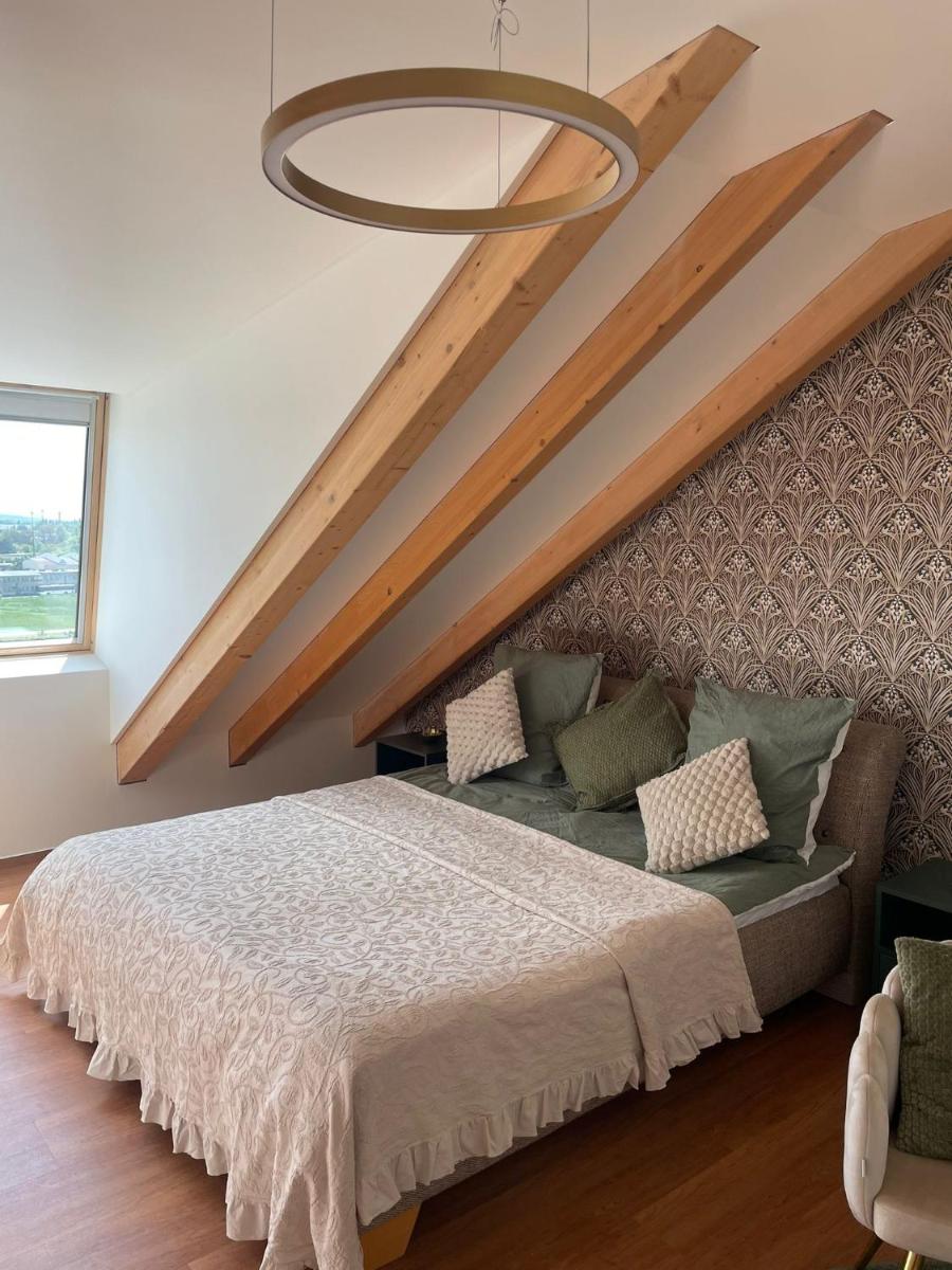 NOSTALGIE BOUTIQUE Suite — 5
