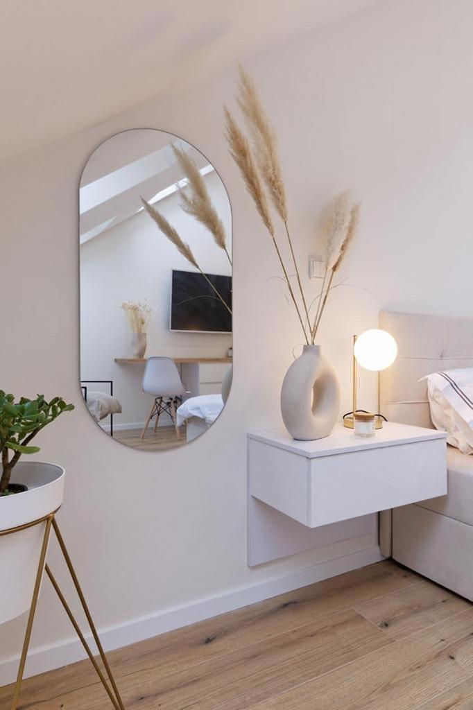 New luxury main square apartment — 5