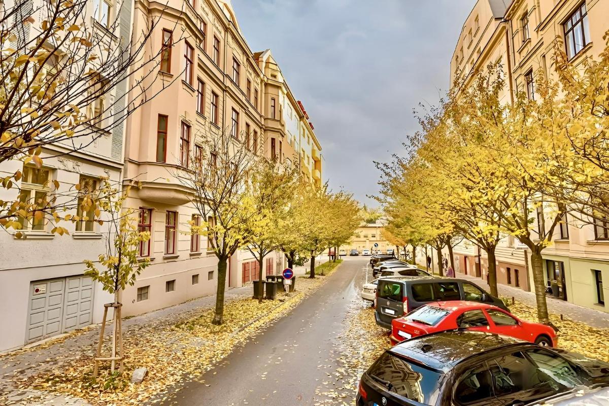 Ravine Apartments – Parking — 5