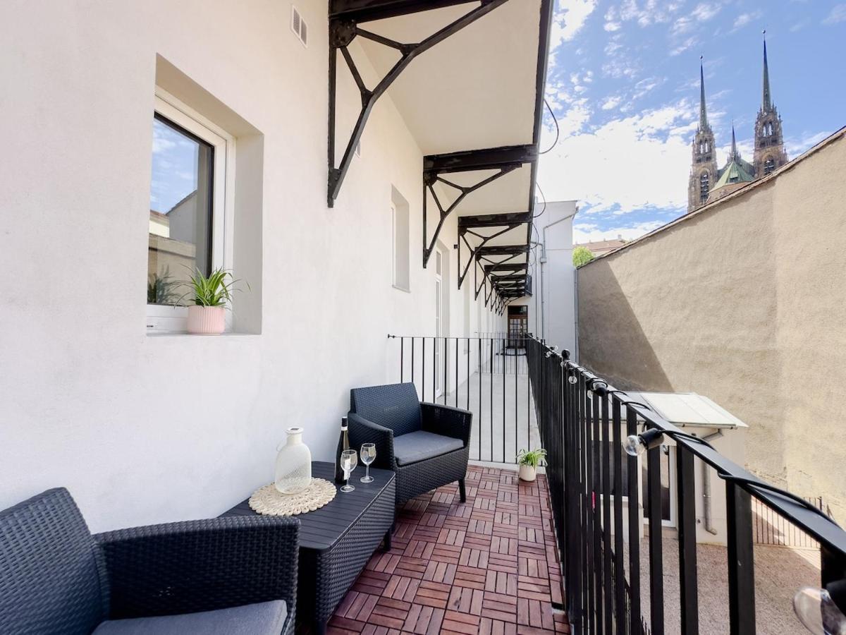 Vista Residence — 6