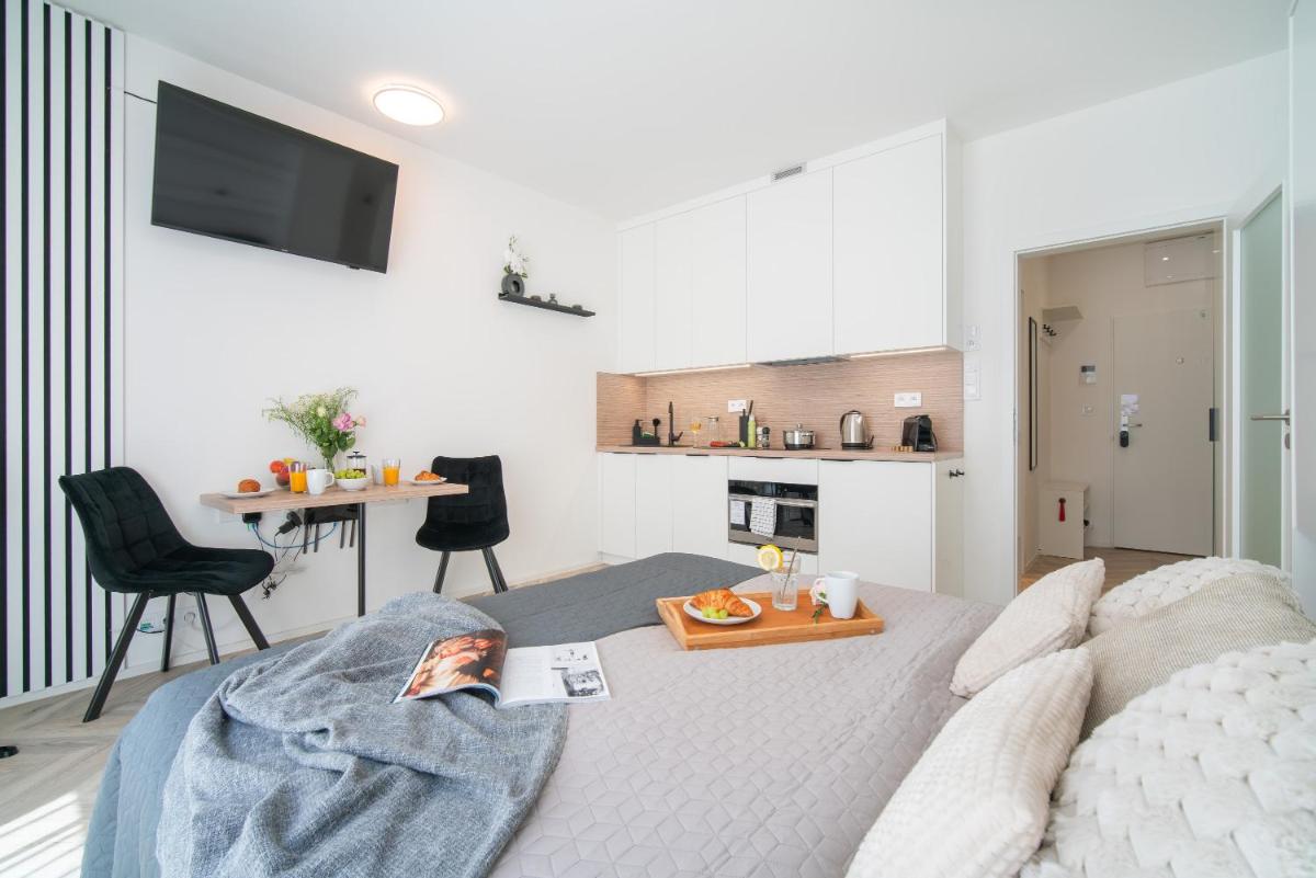 apartino – FREE parking, 10 minutes walk to city centre, nespresso, netflix — 2